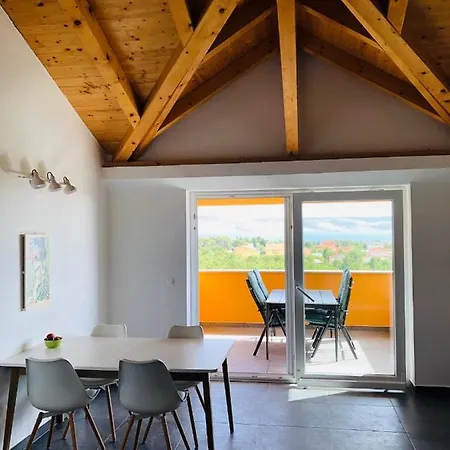 Apartman Avantura